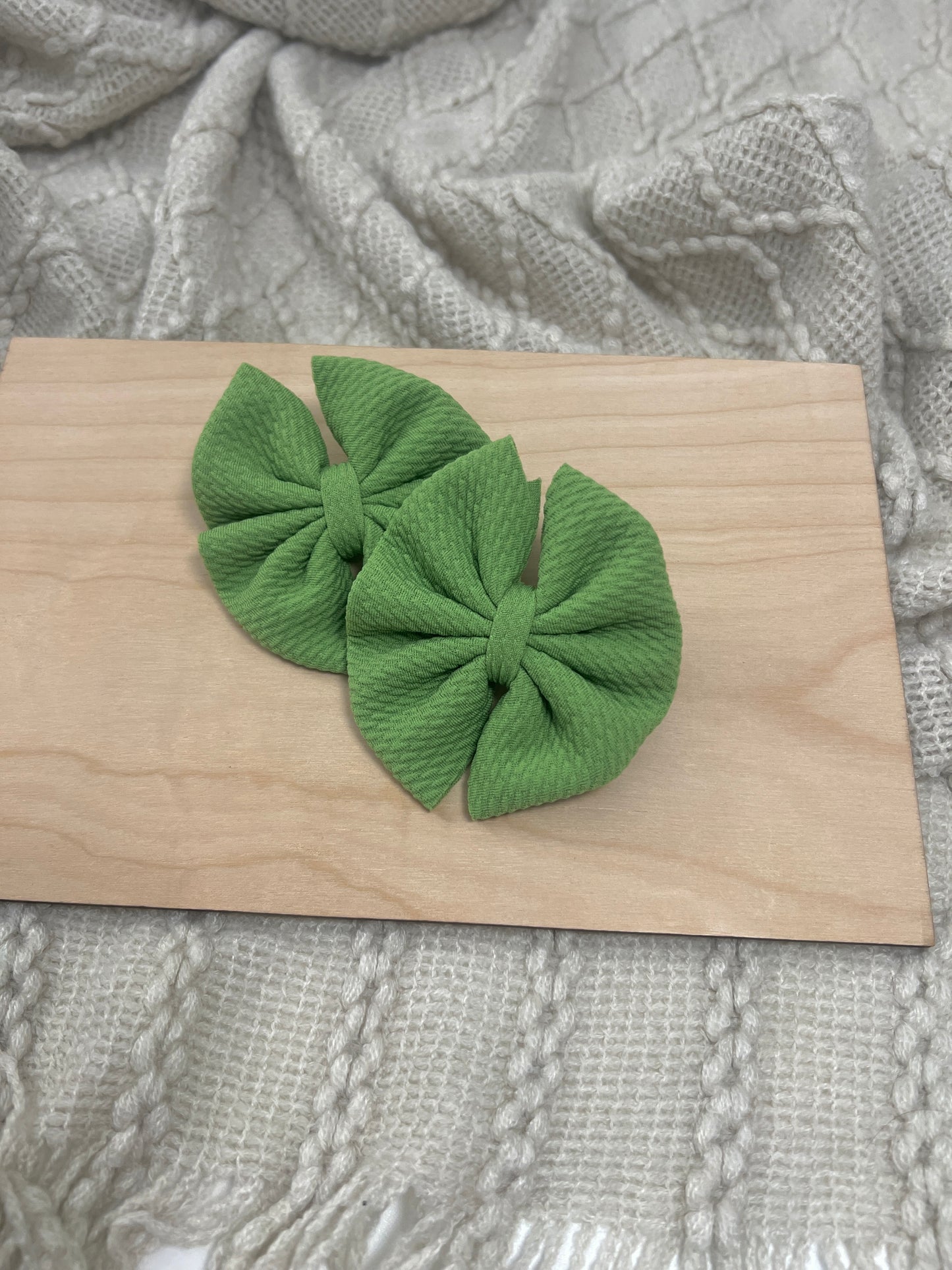 Green Pinwheel Piggie Set