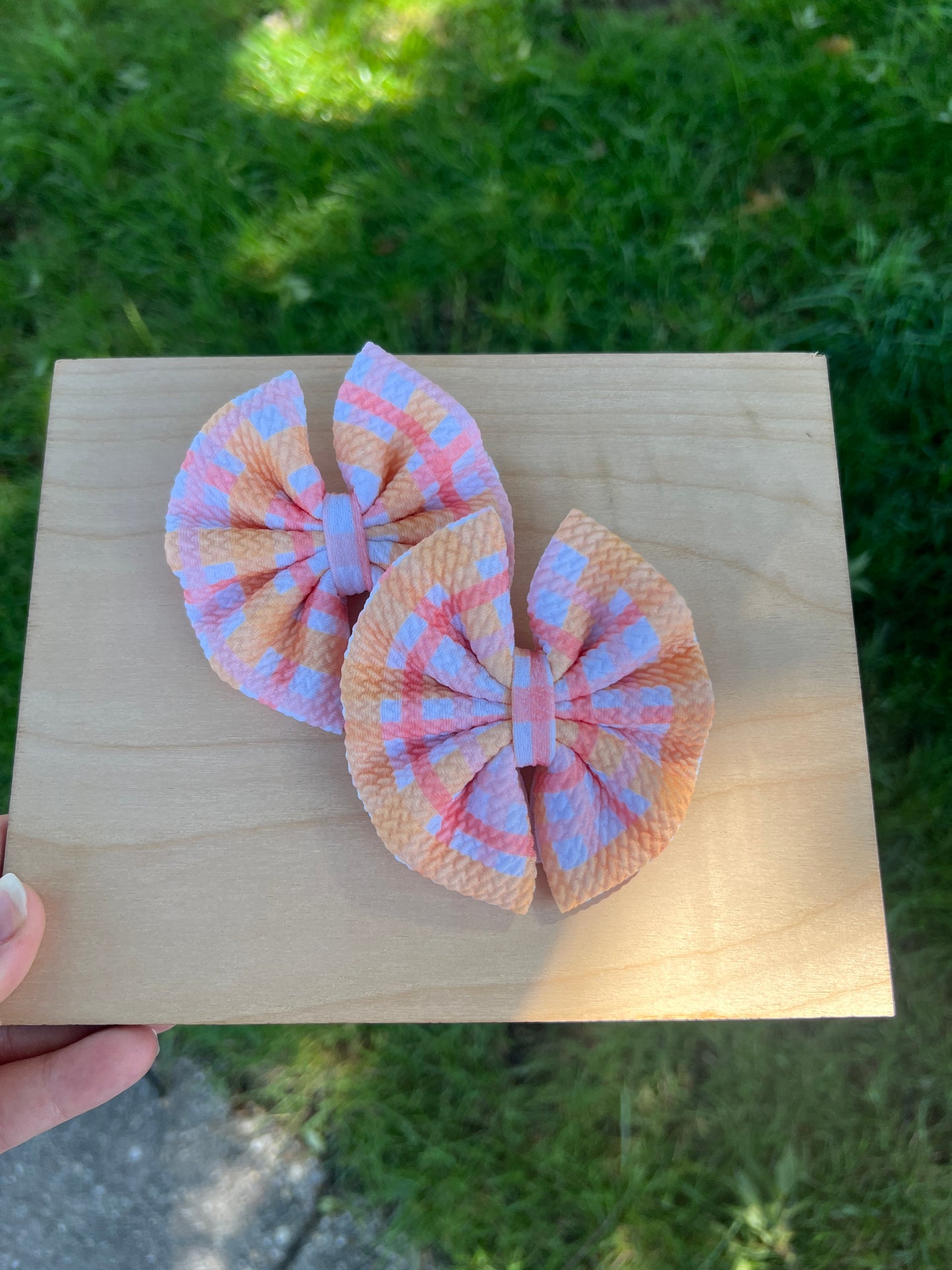 Peachy Gingham Pinwheel Piggie Set