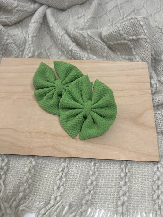 Green Pinwheel Piggie Set