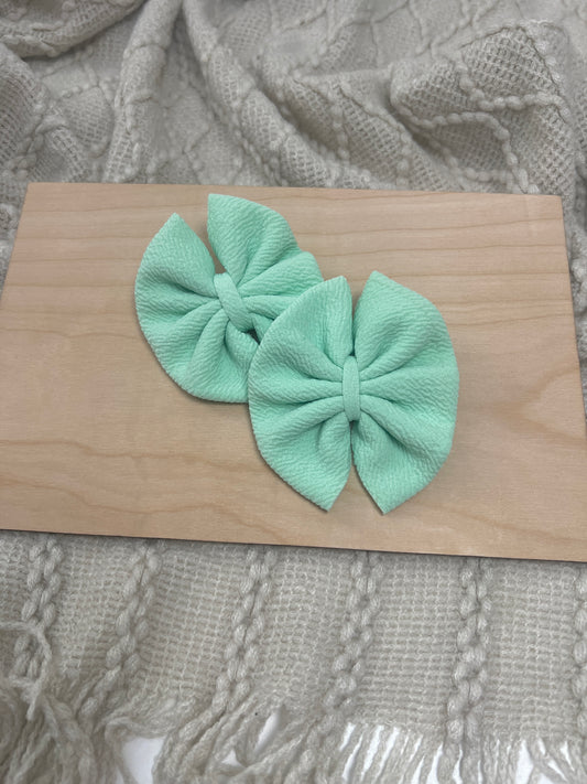 Spring green Pinwheel Piggie Set